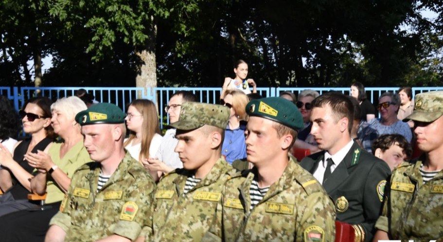 Великоборец зритель